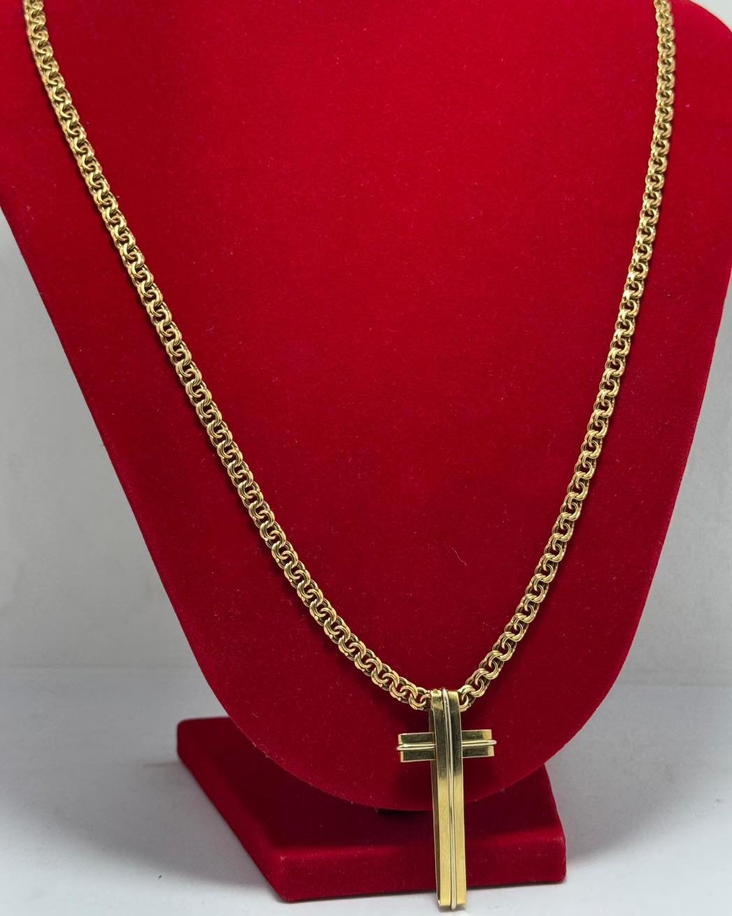 Fio E mascote de Ouro Amarelo